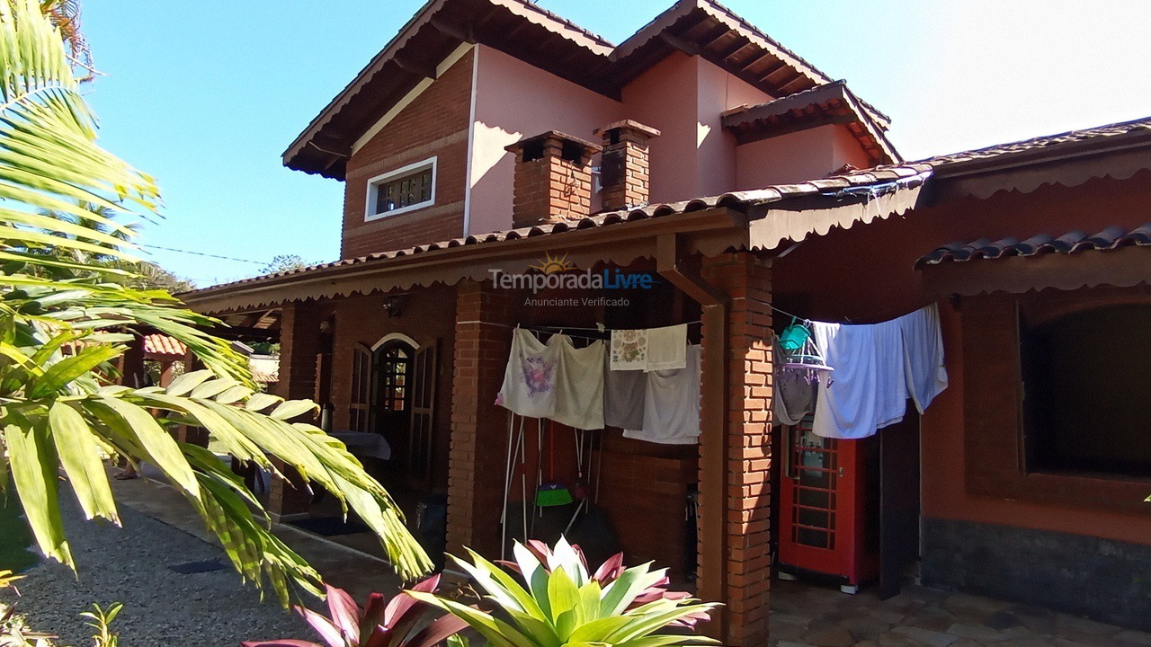 Casa para aluguel de temporada em Ubatuba (Praia de Itamambuca)