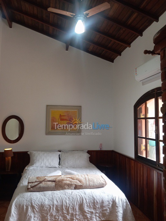 Casa para aluguel de temporada em Ubatuba (Praia de Itamambuca)