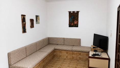 Linda casa a 50 metros da praia - Pé na Areaia - Bairro Nobre - PG