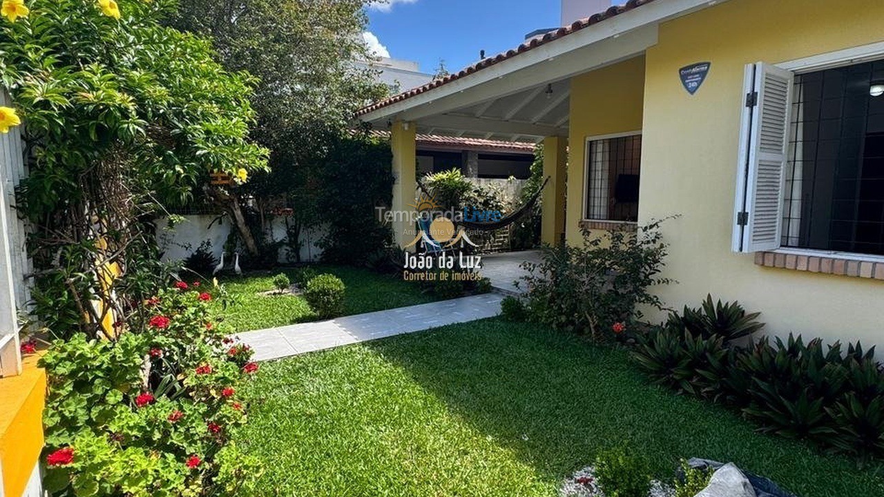 Casa para aluguel de temporada em Florianopolis (Canasvieiras)