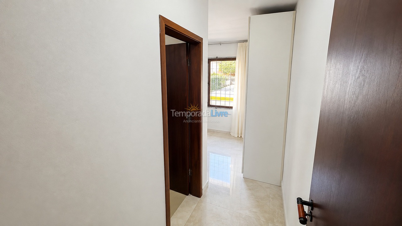 Casa para aluguel de temporada em Florianopolis (Canasvieiras)