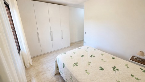 🏡 Casa Espaçosa com 4 Dorm em Canasvieiras – Próxima ao Mar 🌊