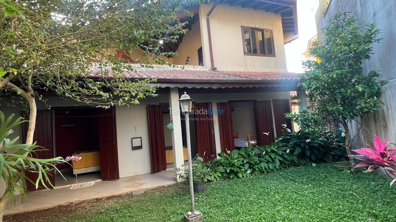 House for vacation rental in Caraguatatuba (Martim de Sá)