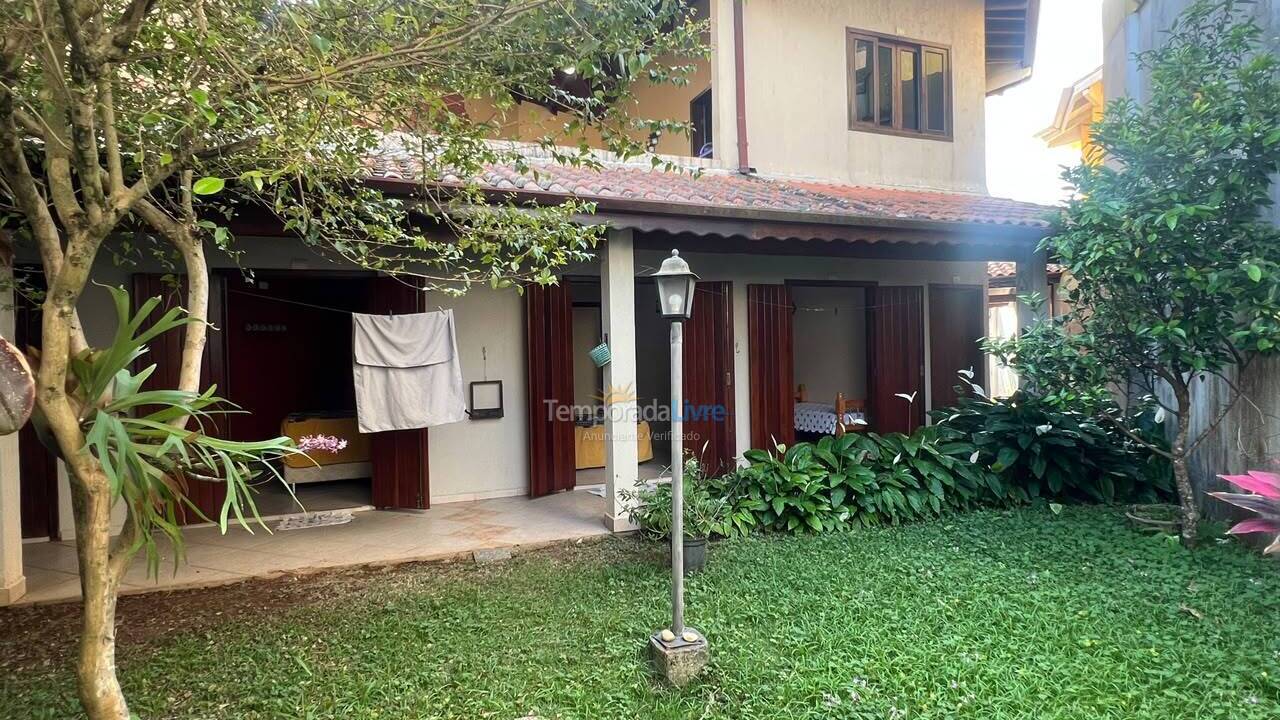 House for vacation rental in Caraguatatuba (Martim de Sá)