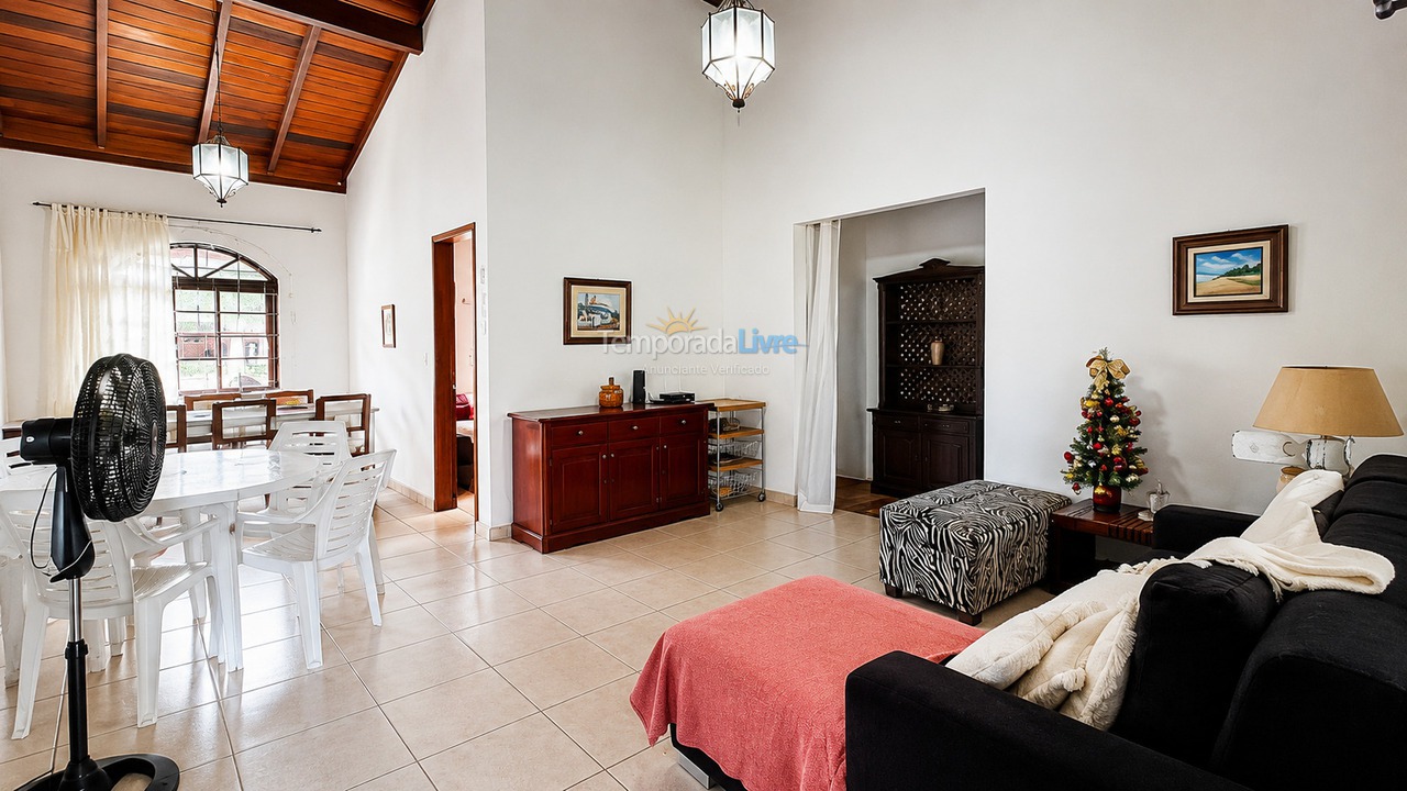 Casa para aluguel de temporada em Florianopolis (Canasvieiras)