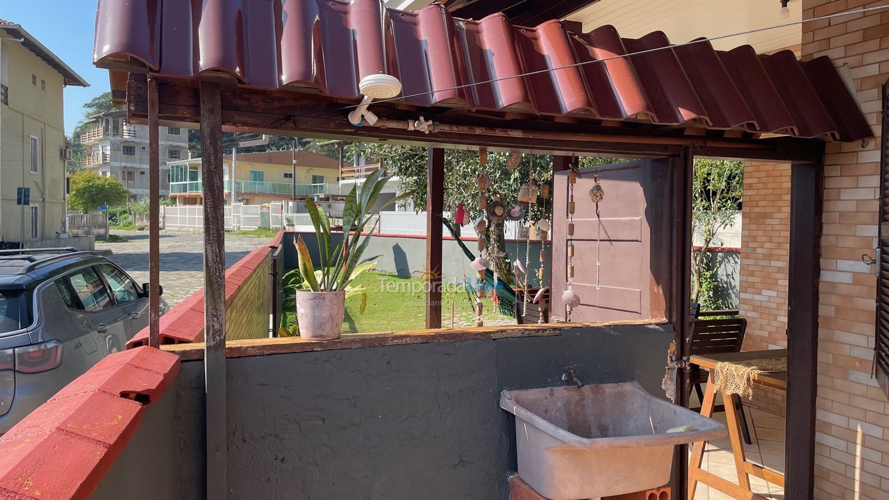Casa para aluguel de temporada em São Francisco do Sul (Enseada)