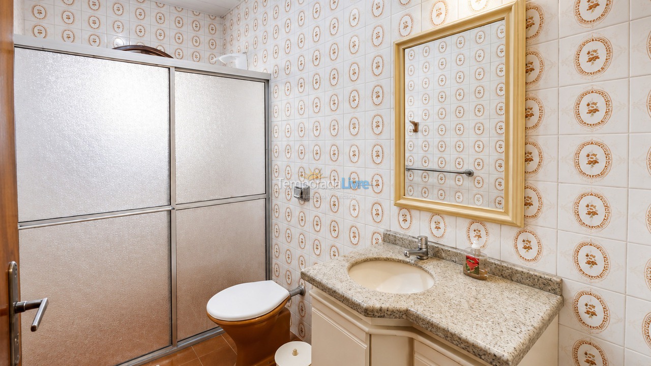 Casa para aluguel de temporada em Florianopolis (Canasvieiras)