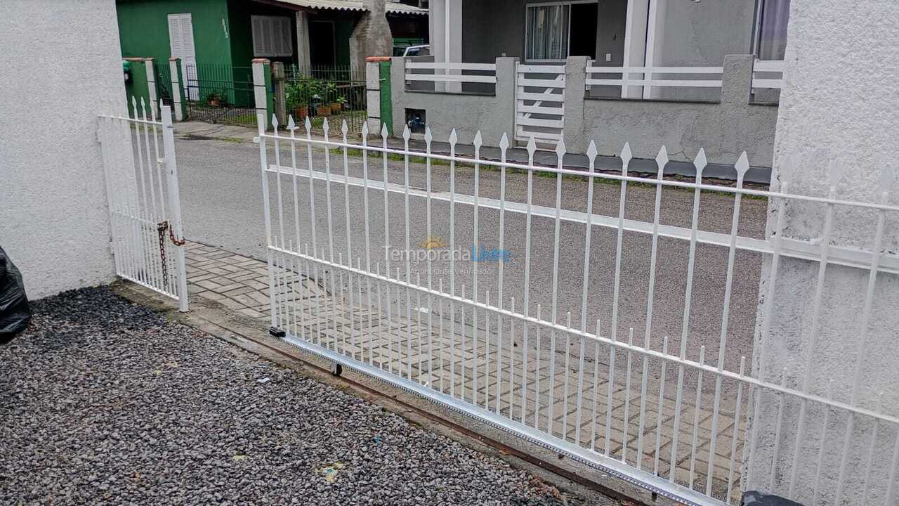 House for vacation rental in Florianópolis (Praia do Ribeirão da Ilha)