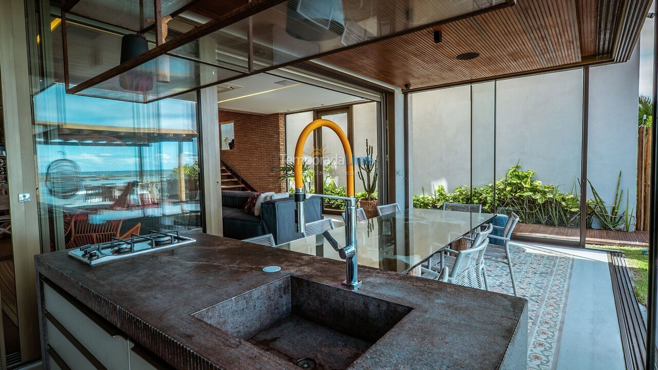 Casa para aluguel de temporada em Barra de São Miguel (Centro)