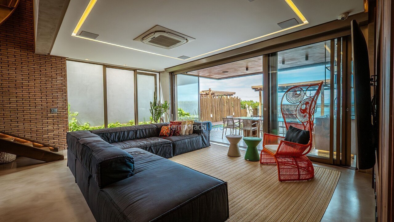 Casa para aluguel de temporada em Barra de São Miguel (Centro)