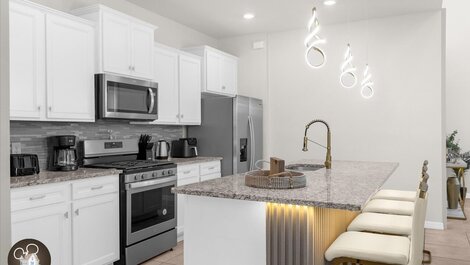 Casa en Solterra Resort con 6 habitaciones