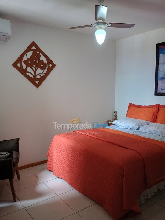 Apartamento para aluguel de temporada em Penha (Centro)