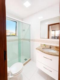 Spacious apartment in Cabo Frio with private barbecue.