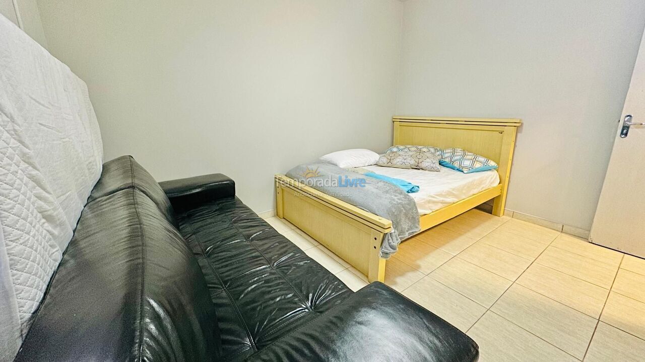 Apartamento para aluguel de temporada em Bombinhas (Praia de Bombas)