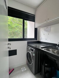 Apartamento con 2 suites y piscina, a 150 metros del mar.