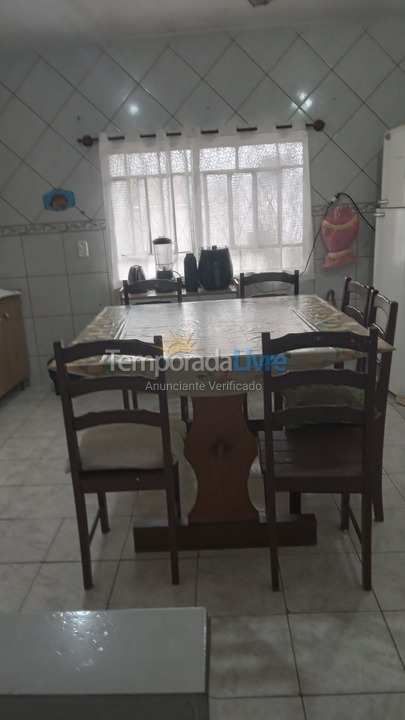 Casa para alquiler de vacaciones em São Francisco do Sul (Enseada)