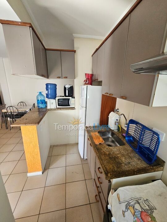 Apartamento para aluguel de temporada em Guarujá (Pitangueiras)