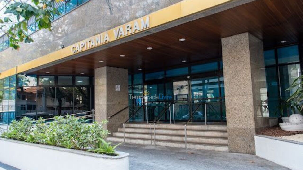 Apartamento para aluguel de temporada em Guarujá (Pitangueiras)