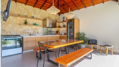 A shell integrated into Búzios, a pearl of a beach retreat.
