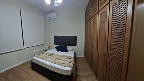 Apartamento de 2 habitaciones en la arena - Gonzaga - Santos