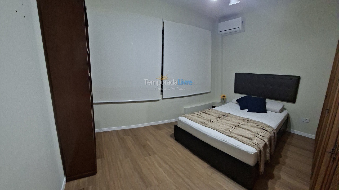 Apartamento para alquiler de vacaciones em Santos (Gonzaga)