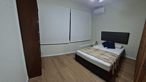 Apartamento de 2 habitaciones en la arena - Gonzaga - Santos