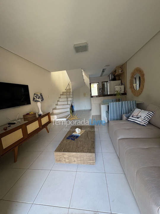 Apartamento para aluguel de temporada em Camaçari (Gurajuba)