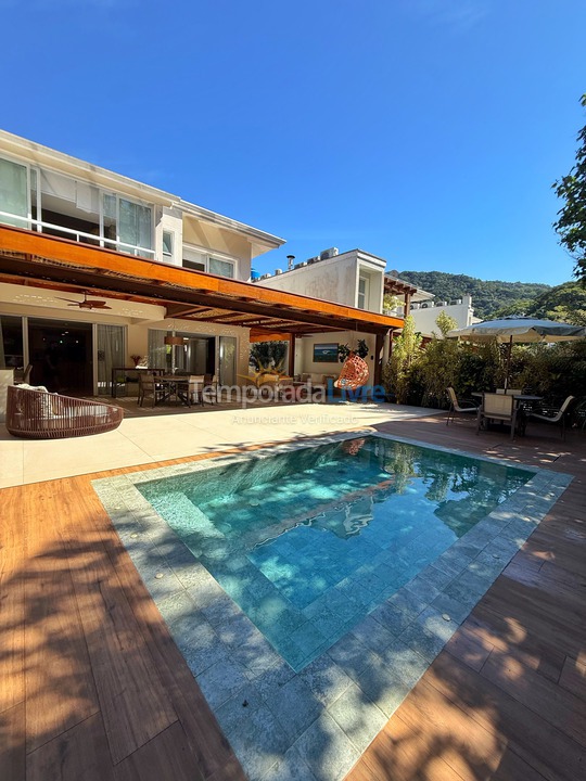 Casa para aluguel de temporada em São Sebastião (Juquehy)