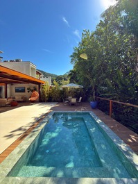 Casa em Condomínio - JUQUEHY