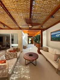 Casa em Condomínio - JUQUEHY