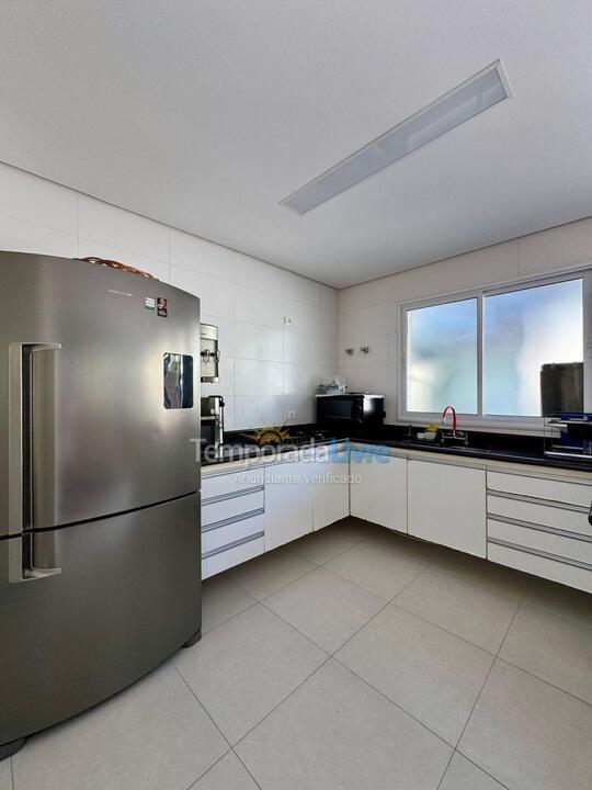 Casa para alquiler de vacaciones em São Sebastião (Juquehy)