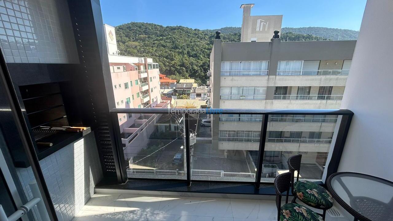 Apartment for vacation rental in Bombinhas (Praia de Bombas)
