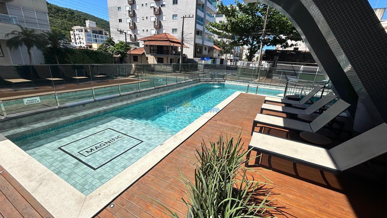 Apartment for vacation rental in Bombinhas (Praia de Bombas)