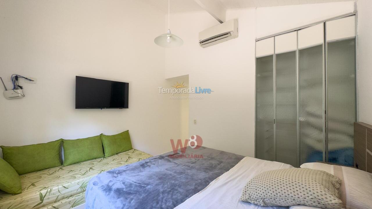 House for vacation rental in São Sebastião (Praia da Baleia)
