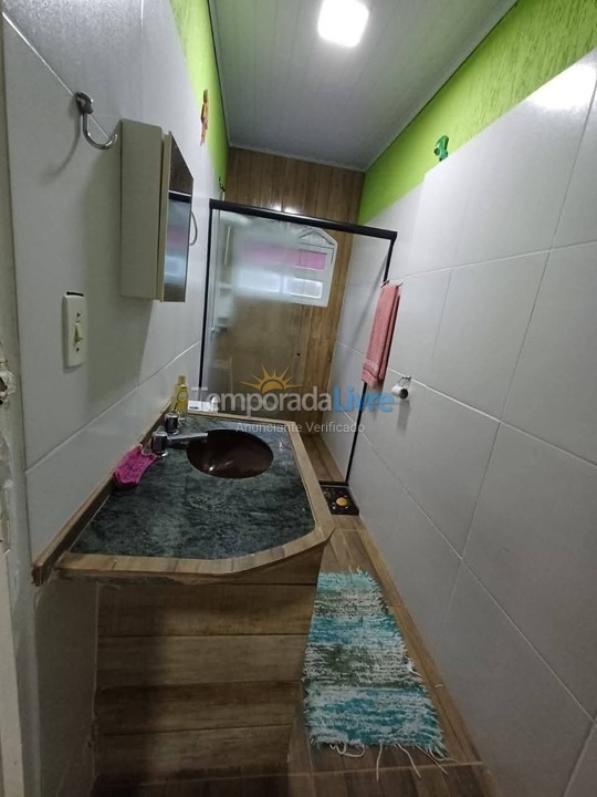 Chácara / sítio para aluguel de temporada em Ubatuba (Praia do Félix)