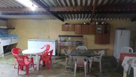 Casa 03 quartos espaçosa pertinho do mar calmo do Félix