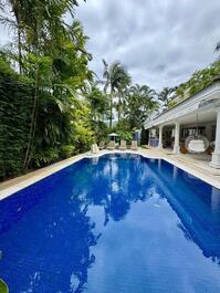 CASA EM CONDOMÍNIO NA PRAIA DA BALEIA #LITORAL SP