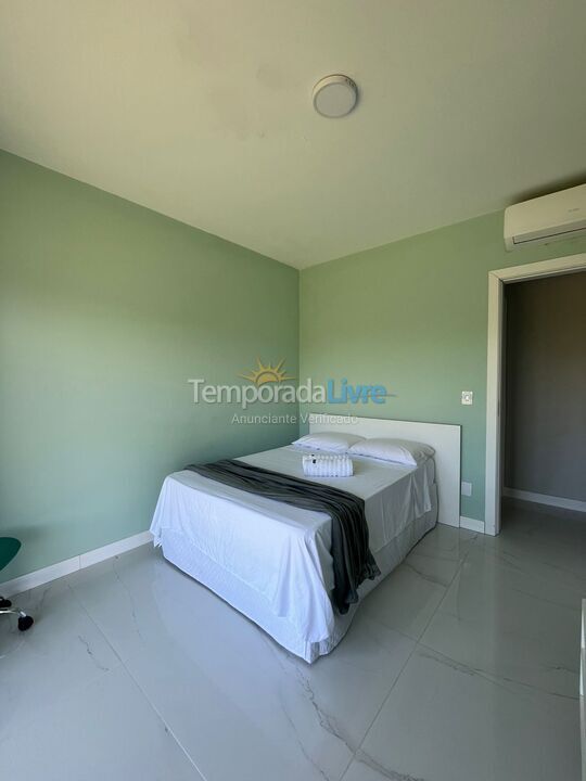 Casa para aluguel de temporada em Garopaba (Praia do Rosa)
