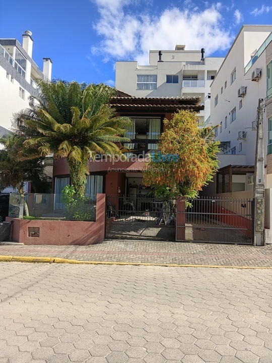 Casa para aluguel de temporada em Bombinhas (Mariscal)