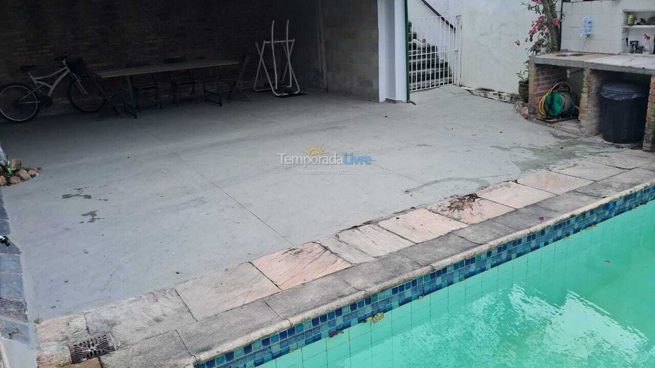 Casa para aluguel de temporada em Rio de Janeiro (Jaguarepaguá)