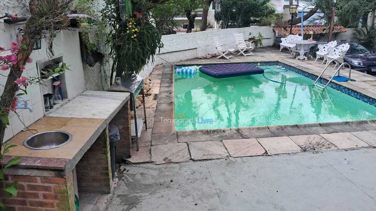Casa para aluguel de temporada em Rio de Janeiro (Jaguarepaguá)