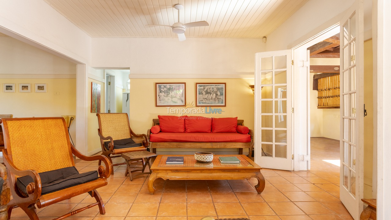 Casa para aluguel de temporada em Ilhabela (Saco da Capela)