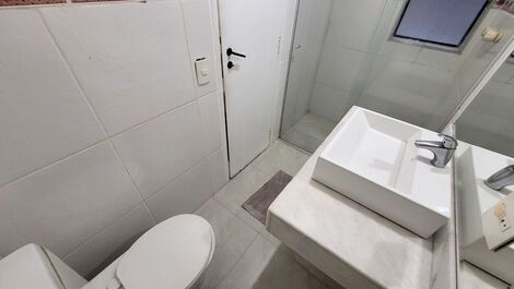 Apartamento en Pitangueiras - A 150 metros del mar - Aire acondicionado - Zona de ocio - Capacidad para 8 personas