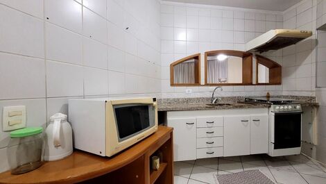 Apartamento en Pitangueiras - A 150 metros del mar - Aire acondicionado - Zona de ocio - Capacidad para 8 personas