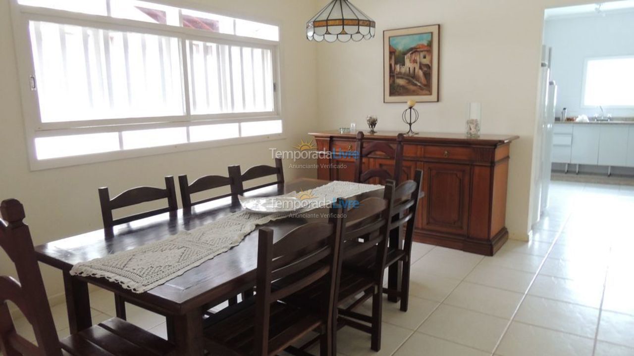 Casa para aluguel de temporada em Bertioga (Riviera de São Lourenço)