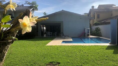 Casa Térrea próximo a praia
