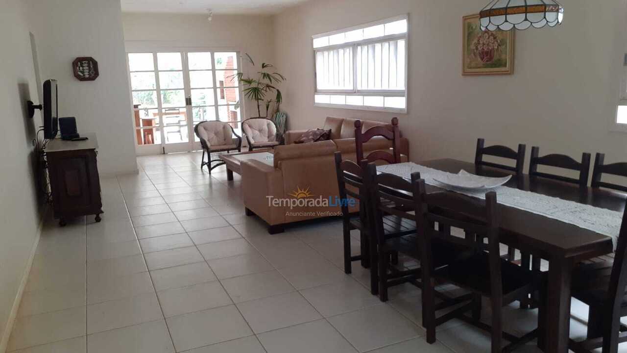 Casa para aluguel de temporada em Bertioga (Riviera de São Lourenço)