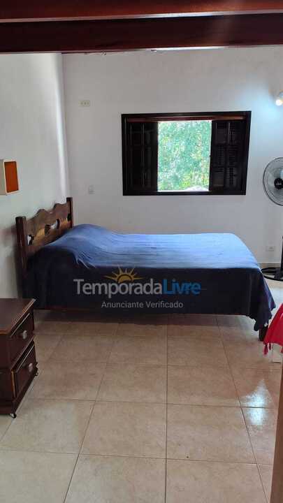 Casa para aluguel de temporada em São Paulo (Guaratuba)