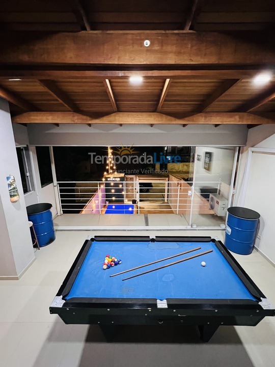 Casa para aluguel de temporada em Matinhos (Caiobá)