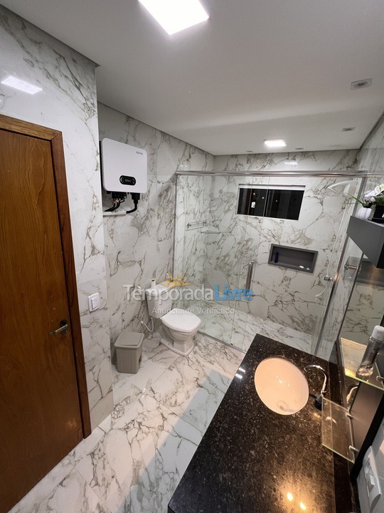 Casa para aluguel de temporada em Matinhos (Caiobá)